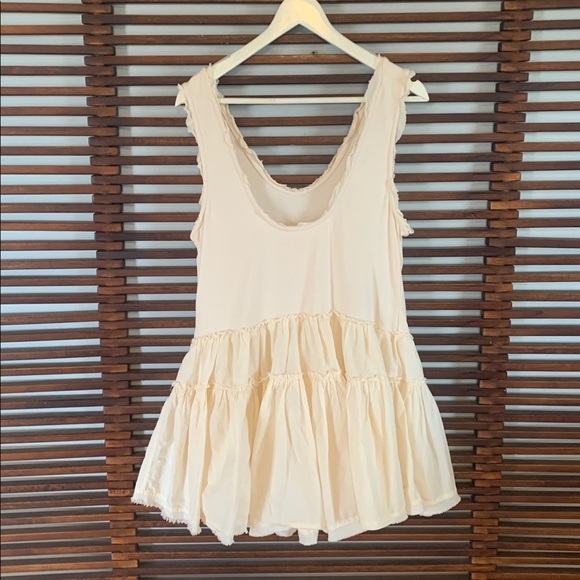🎉NEW LISTING!🎉Sleeveless Ruffle Hem Tunic Dress - Picture 5 of 8